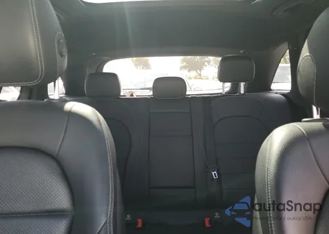 2017 Mercedes-Benz Glc 300 4Matic из США, поврежденный, VIN WDC0G4KBXHF133532